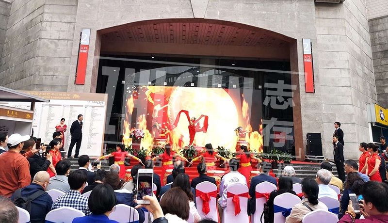 舞台搭建一天多少钱